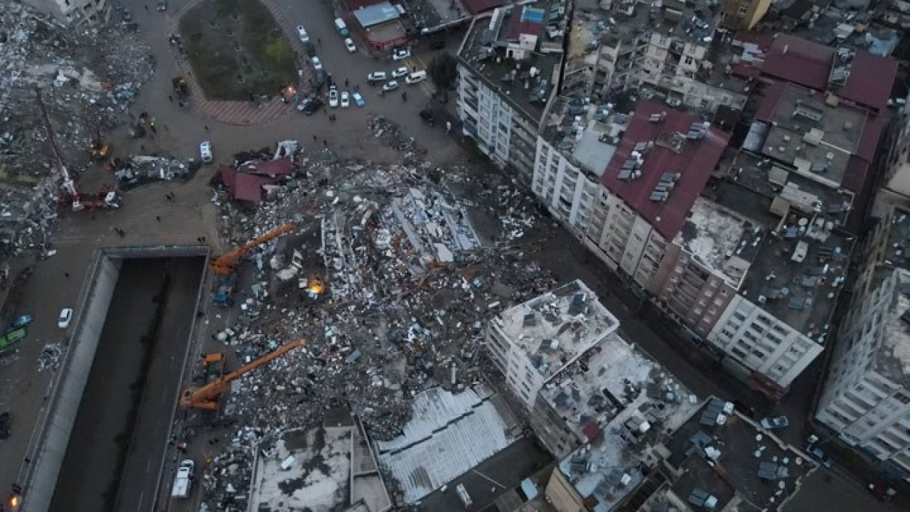 Meteorolojiden deprem bölgesi için toz taşınımı ve kuvvetli lodos uyarısı