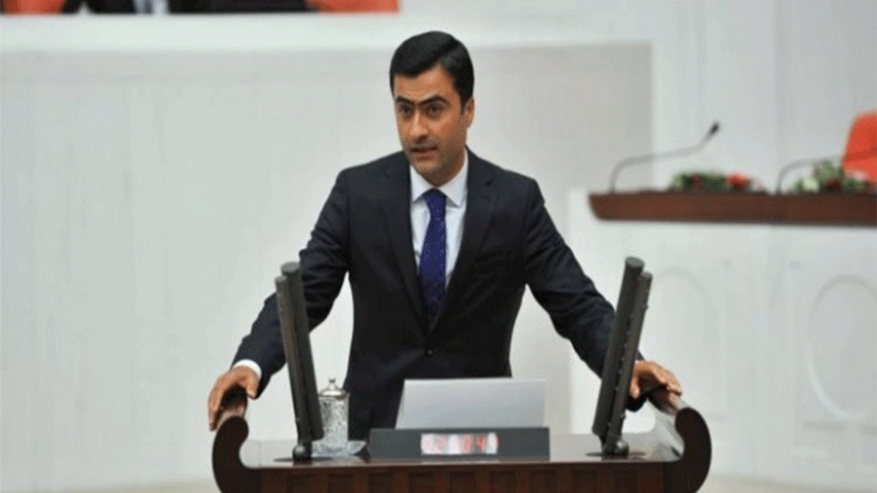 Mahkeme, HDP’li Zeydan’a verilen hapis cezasını bozdu