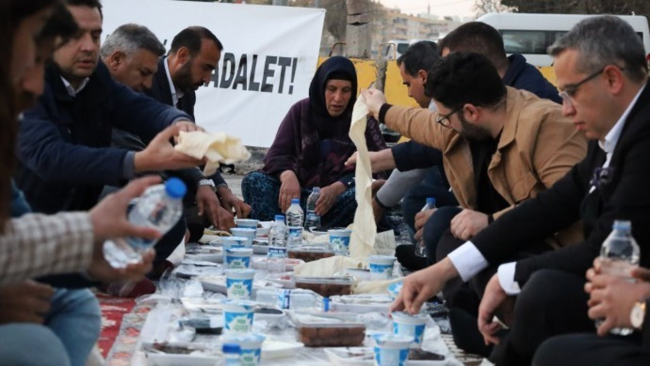 Şenyaşar ailesinin iftarına Fikir Masası eşlik etti