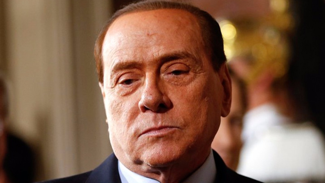 Berlusconi'ye mafya soruşturması