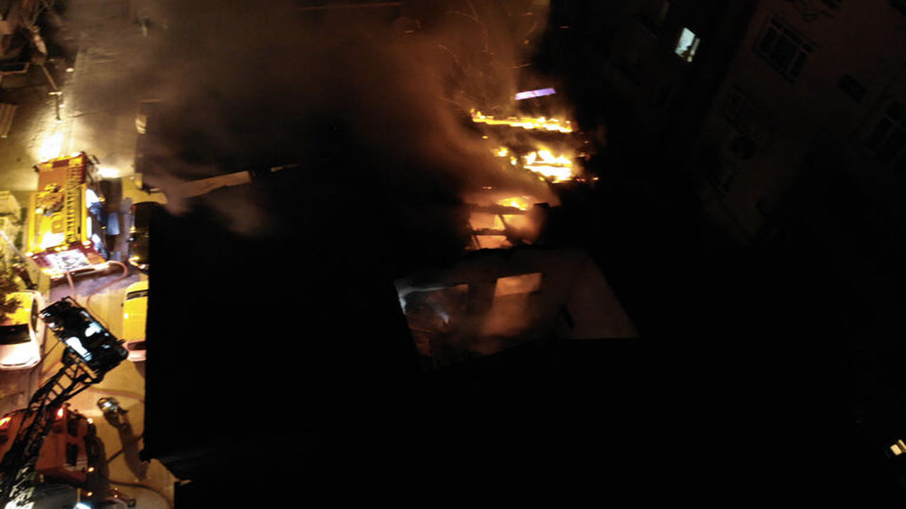 Avcılar'da boşaltılan binada yangın: Bir yaralı