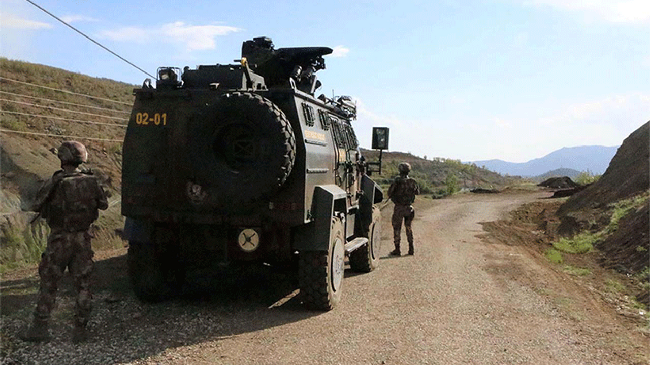 Şemdinli'de çatışma: 8 güvenlik görevlisi yaşamını yitirdi