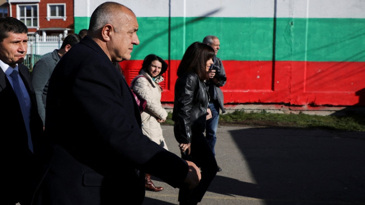 Bulgaristan seçiminde Borisov'un partisi az farkla önde: Koalisyon müzakereleri bekleniyor