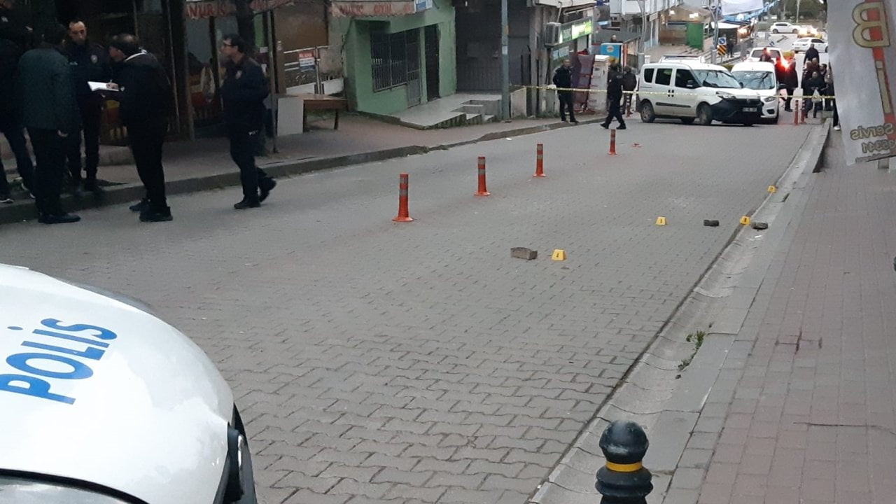 Kocaeli'de bir berber silahla vurularak öldürüldü