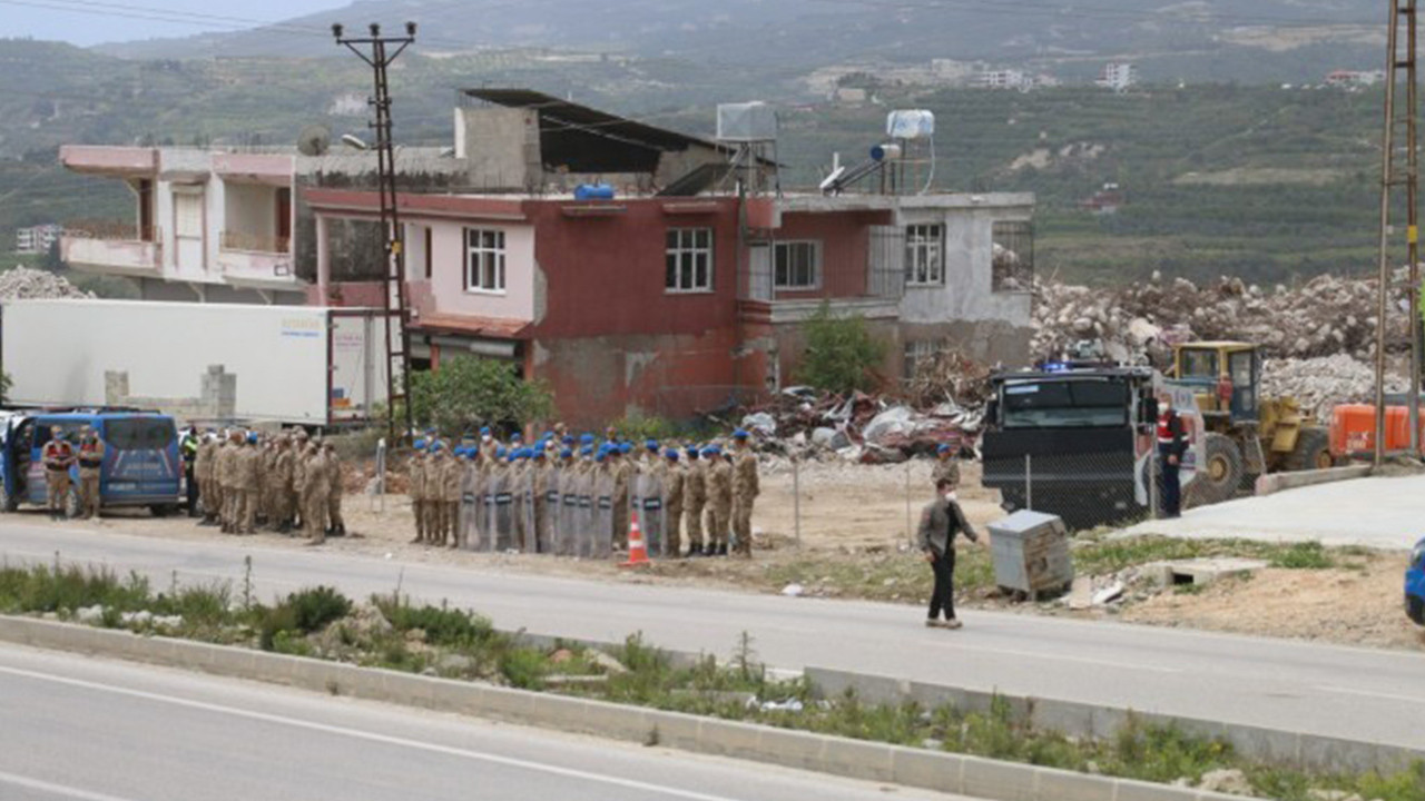 Samandağ'da gözaltına alınan depremzedeler serbest bırakıldı