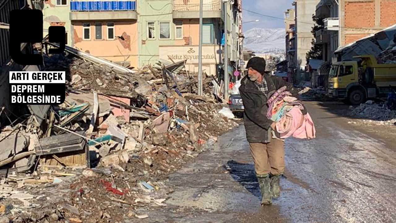 Depremin üzerinden iki ay geçti: ‘Kendi başımıza hayatta kalmaya çalışıyoruz’
