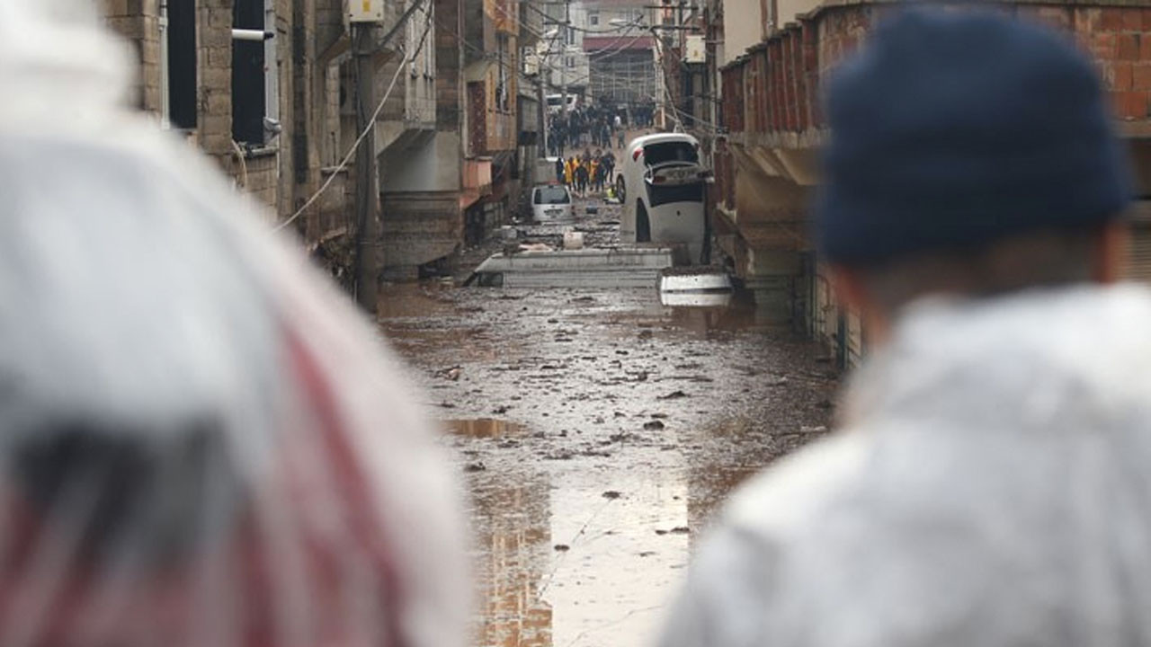 Meteoroloji'den deprem bölgesi için sağanak yağış uyarısı