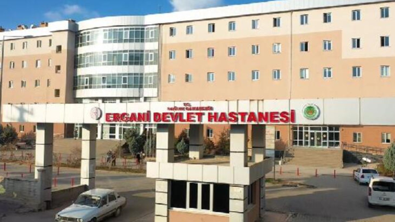 Diyarbakır'da hemşire bandı çıkarırken bebeğin parmağını kesti, soruşturma başlatıldı