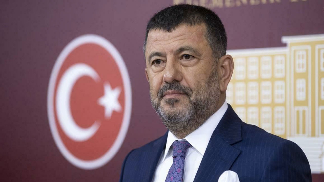 Veli Ağbaba’dan sendikalara çağrı: İçinize sinmeyen hiçbir sözleşmeye imza atmayın