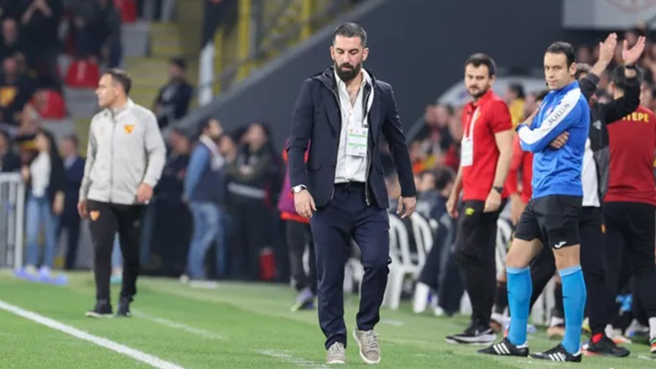 Arda Turan ilk mağlubiyetini aldı