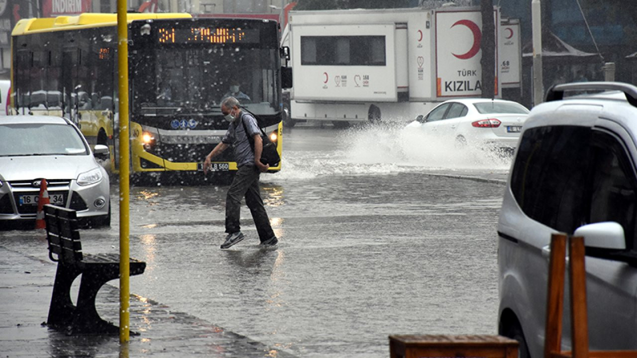 Meteoroloji uyardı: İstanbul'da sağanak yağış bekleniyor