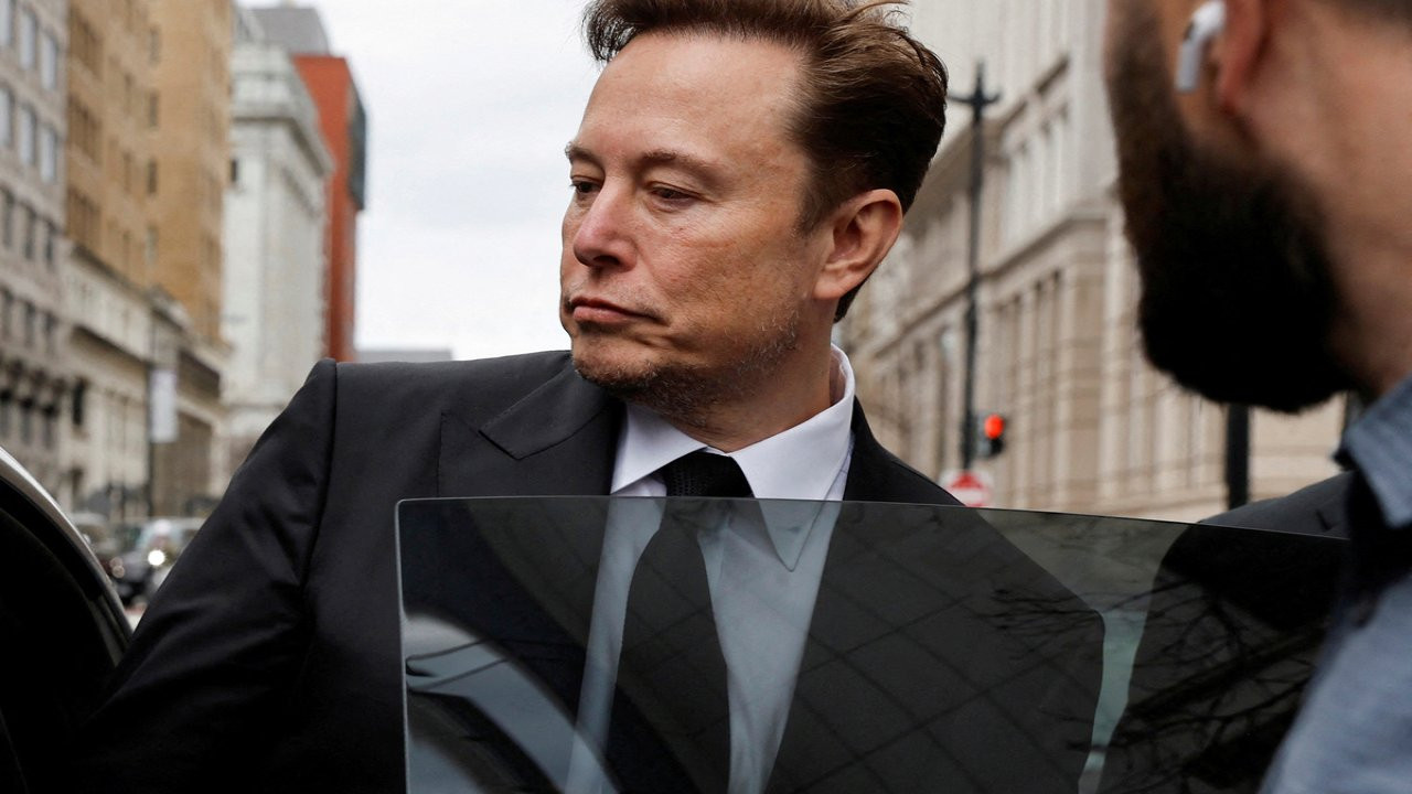 Musk'tan Microsoft destekli yapay zeka ChatGPT'ye rakip: TruthGPT