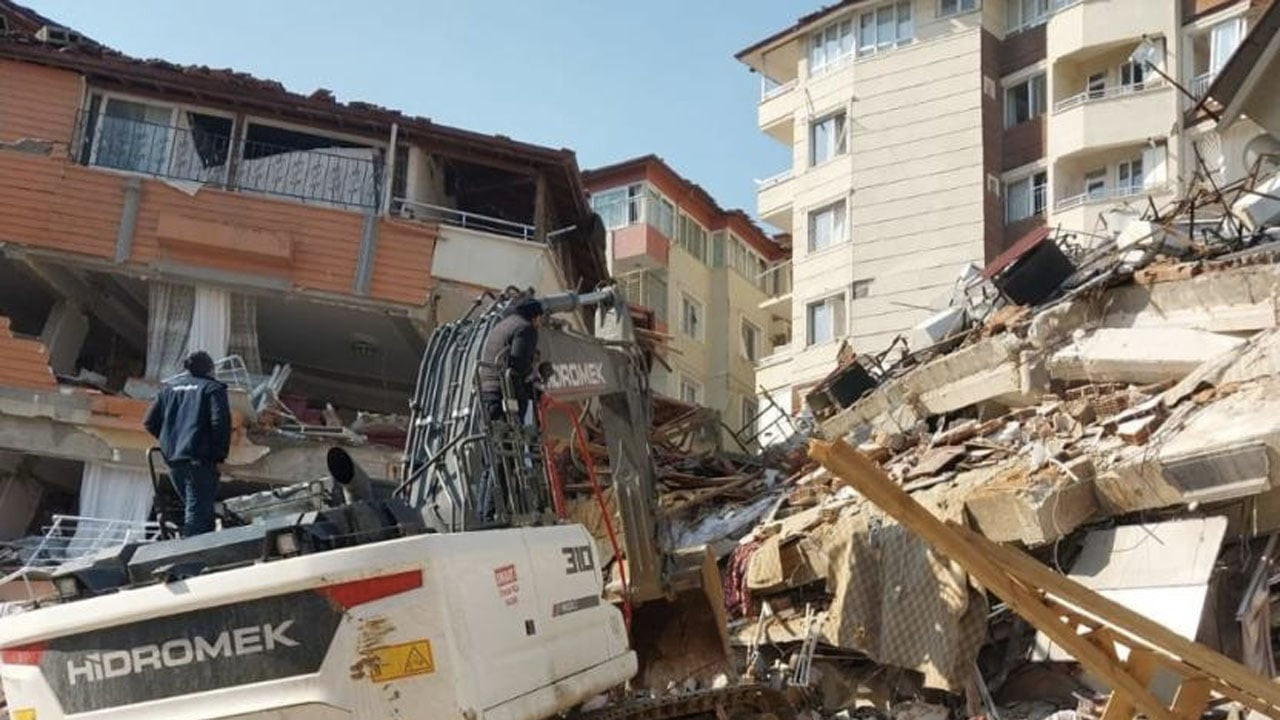 Depremde 85 kişi ölmüştü: Kule Apartmanı’nın karot sonucu ortaya çıktı