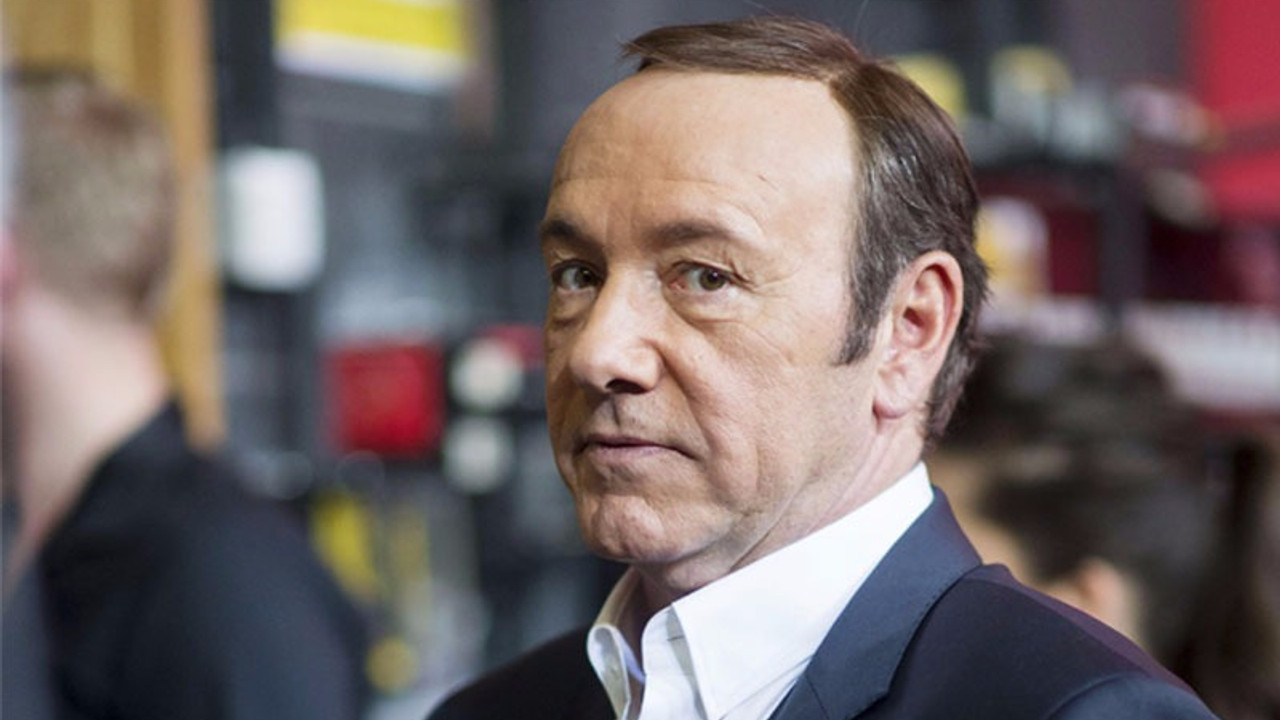 Kevin Spacey diziden kovuldu