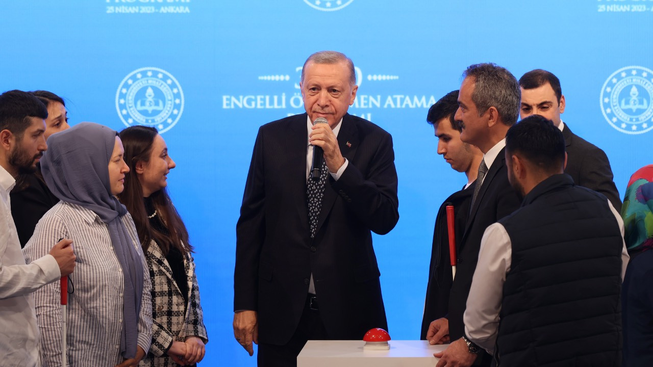 Erdoğan, seçime günler kala engelli öğretmen atamalarını sosyal medyadan duyurdu