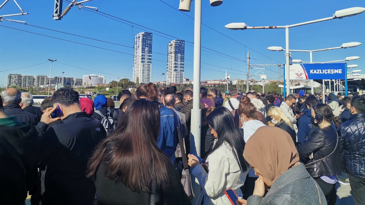 Marmaray'da bir kişinin intihar etmesin üzerine aksayan seferler normale döndü