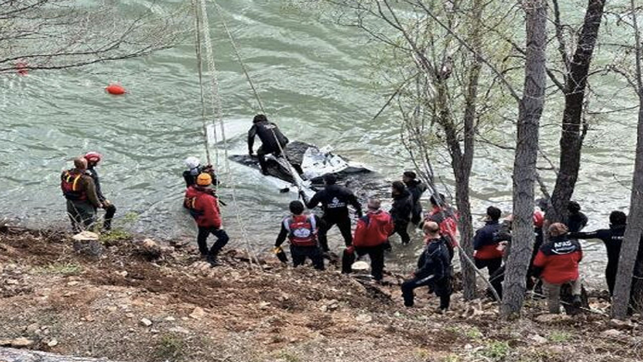 Munzur'da kaybolan üç genç için baraj gölü boşaltılıyor