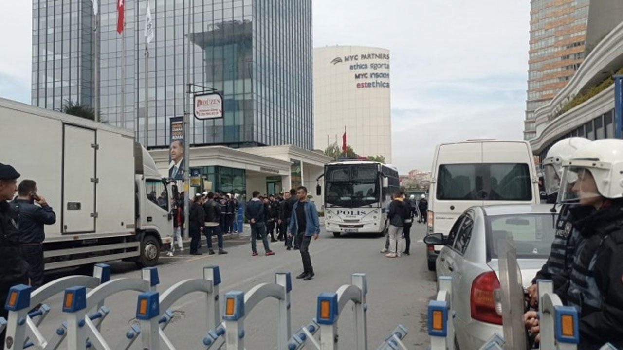 Yeşil Sol Parti adayı ve 15 işçi gözaltına alındı