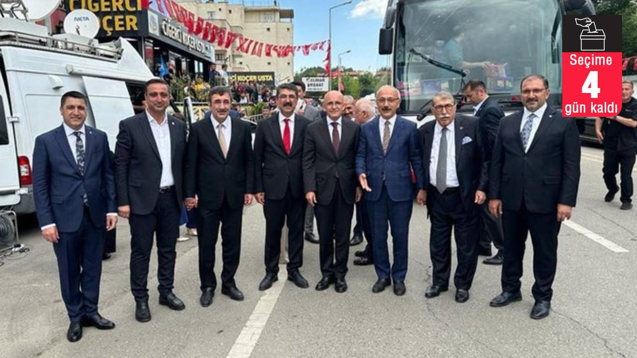 Erdoğan'ı iki kere reddetmişti: AKP'nin Batman mitinginde Mehmet Şimşek de yer aldı