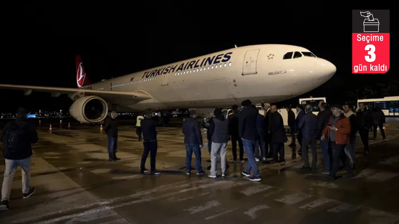 Yurt dışında kullanılan oyları taşıyan uçak Ankara'ya indi
