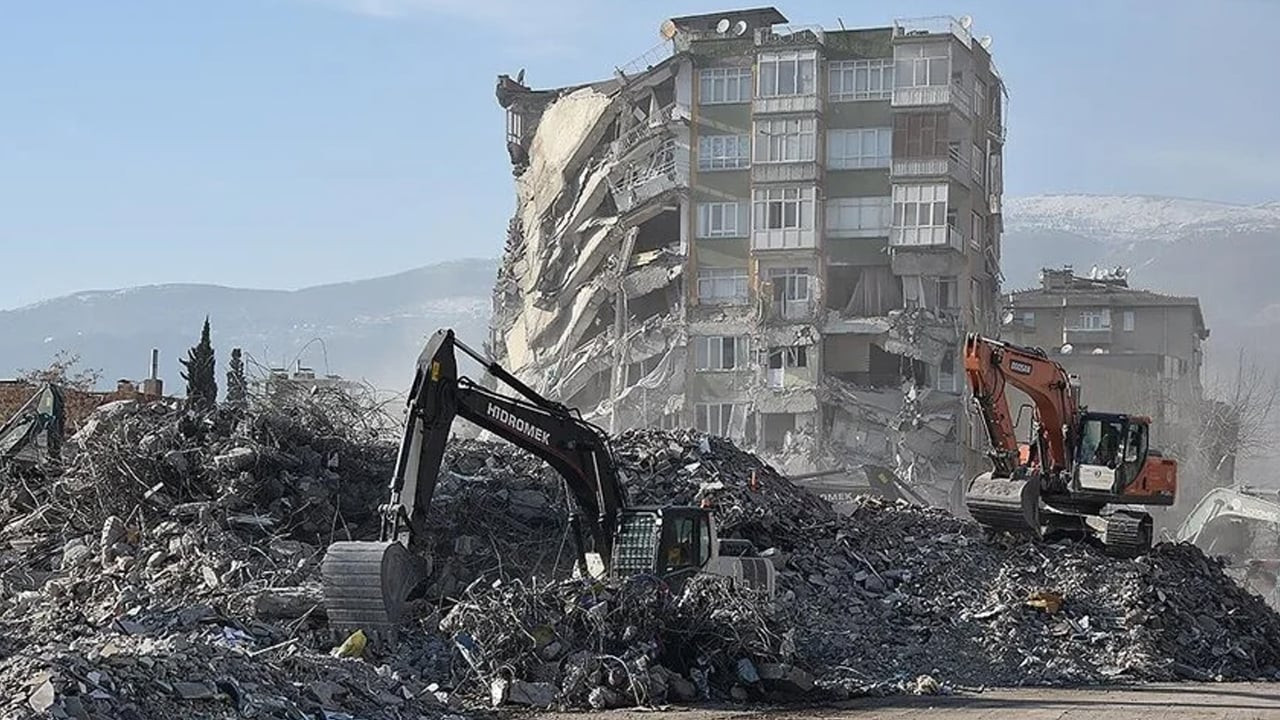 Depremzedelerin yaşadığı zorluklar sürüyor: Uyuz vakaları ve üst solunum yolu enfeksiyonu arttı