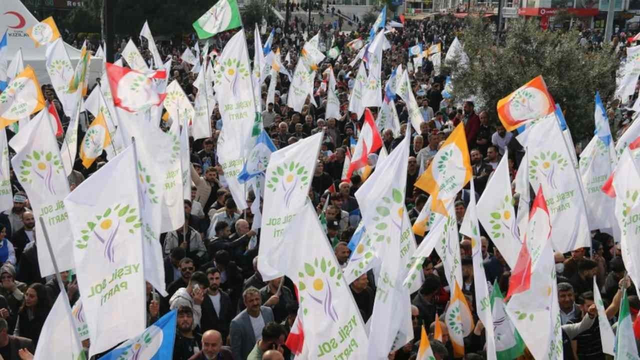 Araştırmacı Ruhavioğlu'ndan 'Kürt Siyaseti İçin Hasar Tespit Raporu'