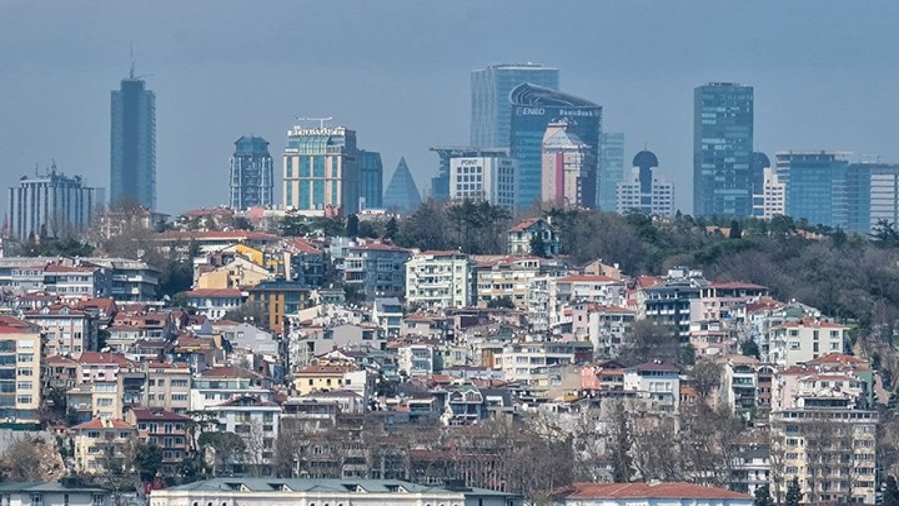 Ev sahibi ile kiracı kavgası: Üç şüpheli adliyeye sevk edildi, dört kişinin durumu ağır