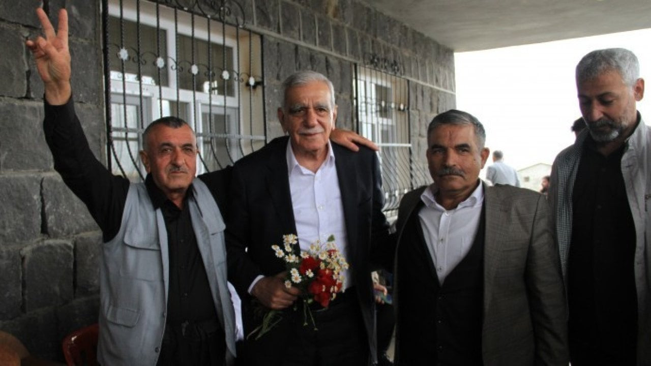 Ahmet Türk: Bu seçim diktatörlük ve faşizmden kurtulmamız için bir fırsat