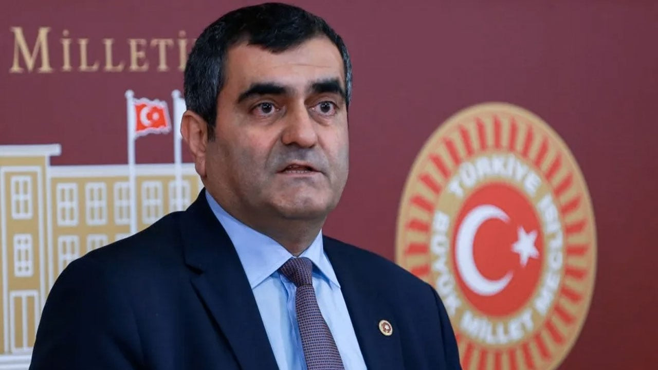 Darp edilen CHP'li vekil: Korkmuyoruz, yılmıyoruz, vazgeçmiyoruz