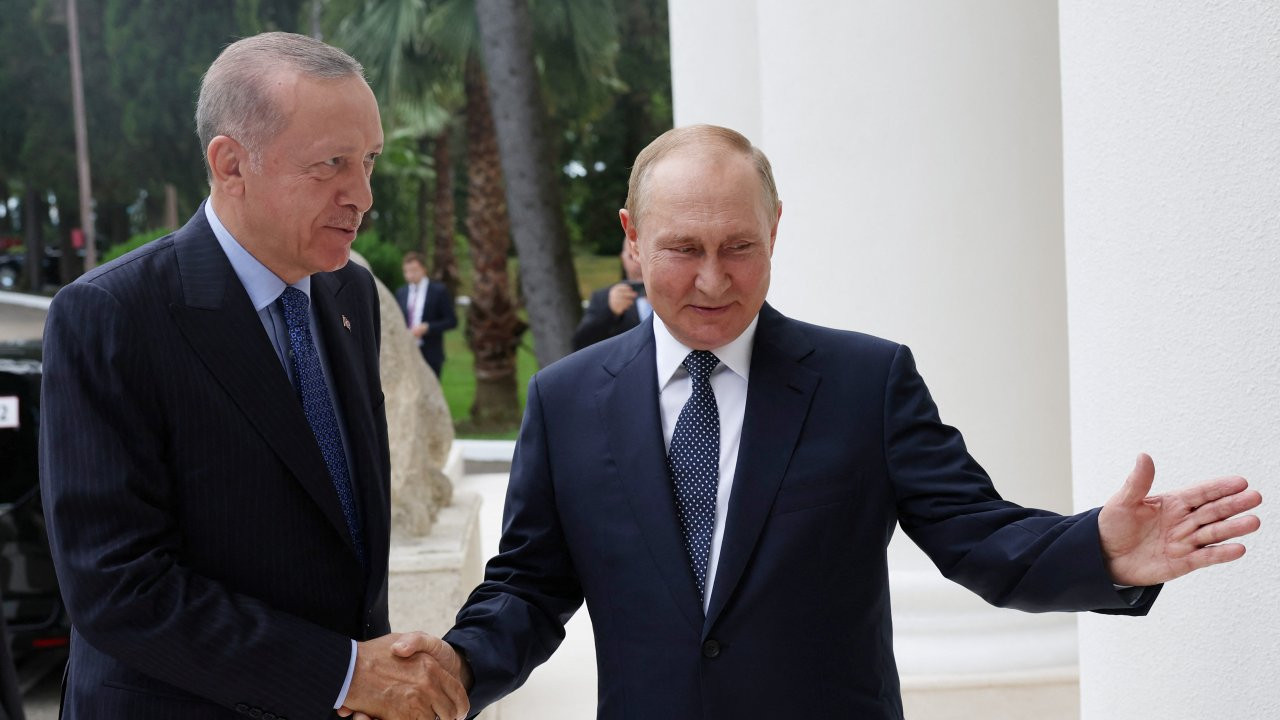 Putin'den Erdoğan'a tebrik