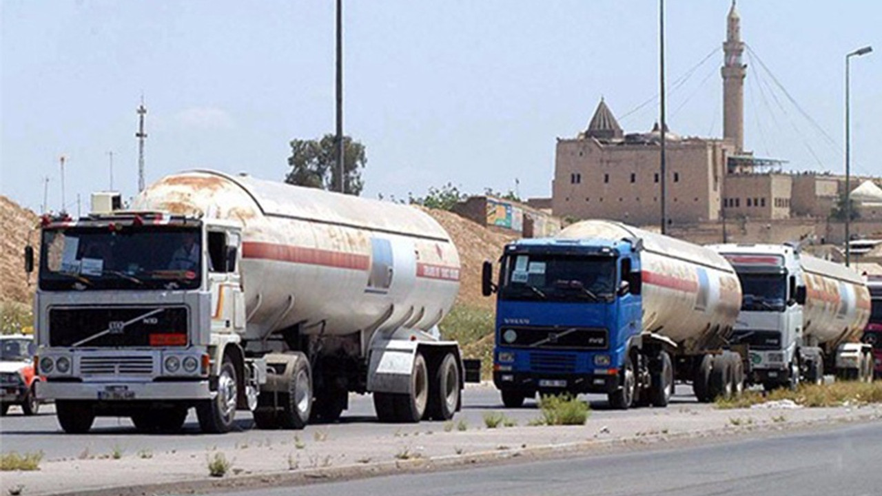 'Kerkük petrolü tankerlerle İran'a gidiyor'