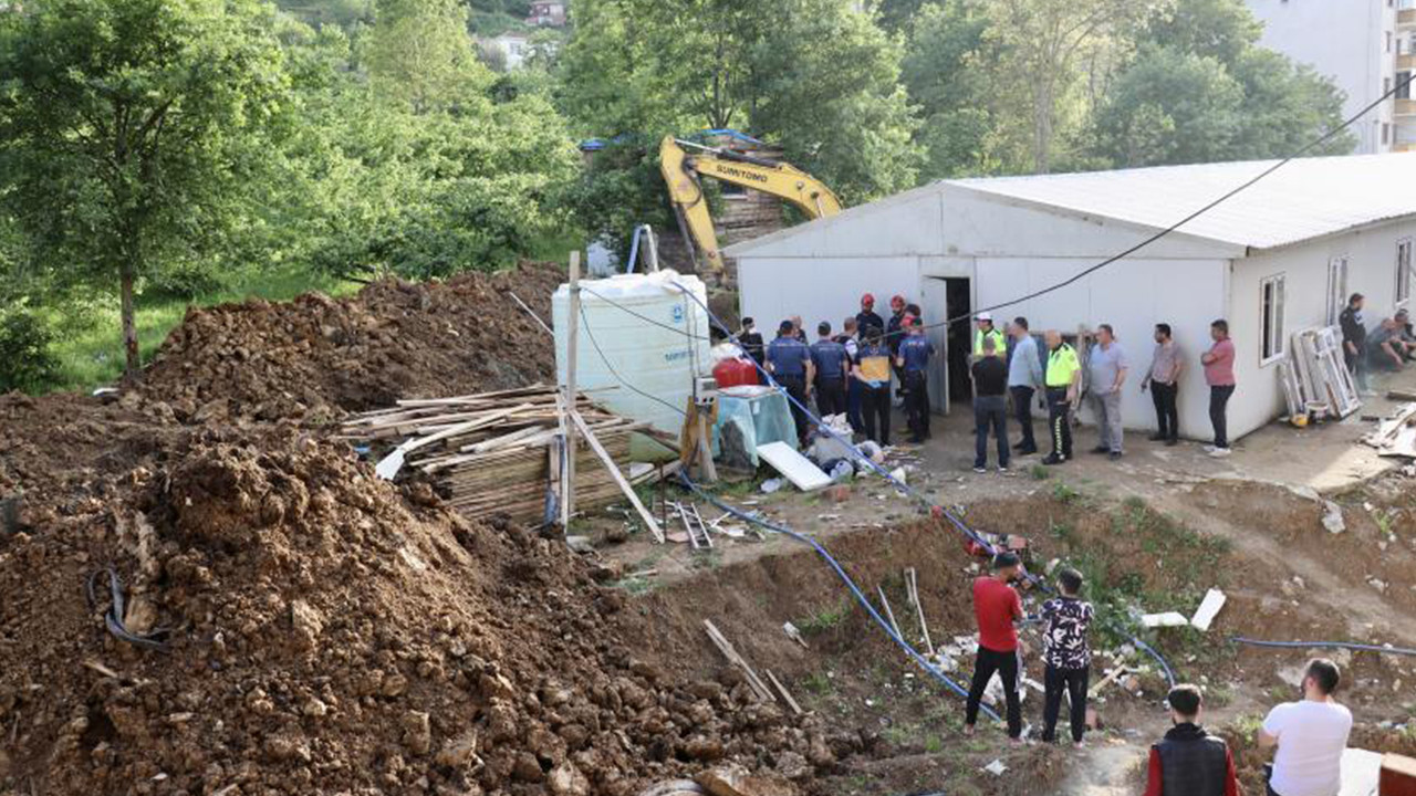 Trabzon'da inşaat alanında göçük altında kalan işçi öldü