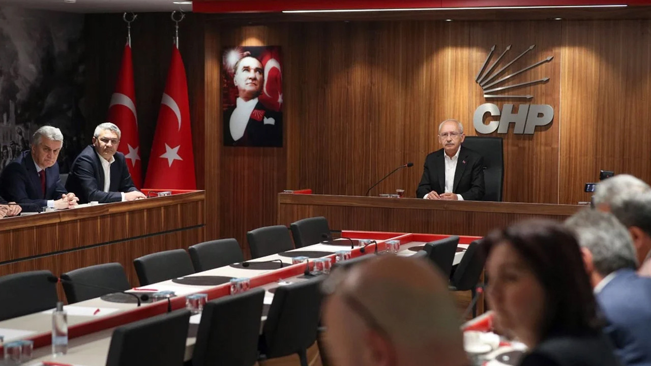 CHP'de MYK toplantısı sona erdi: Tüm üyeler istifa etti, Kılıçdaroğlu onayladı