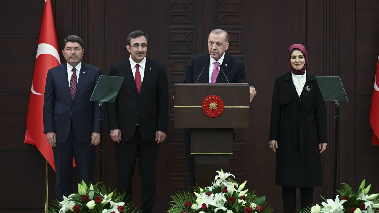 Yeni Adalet Bakanı Tunç’tan ‘yeni anayasa’ sinyali