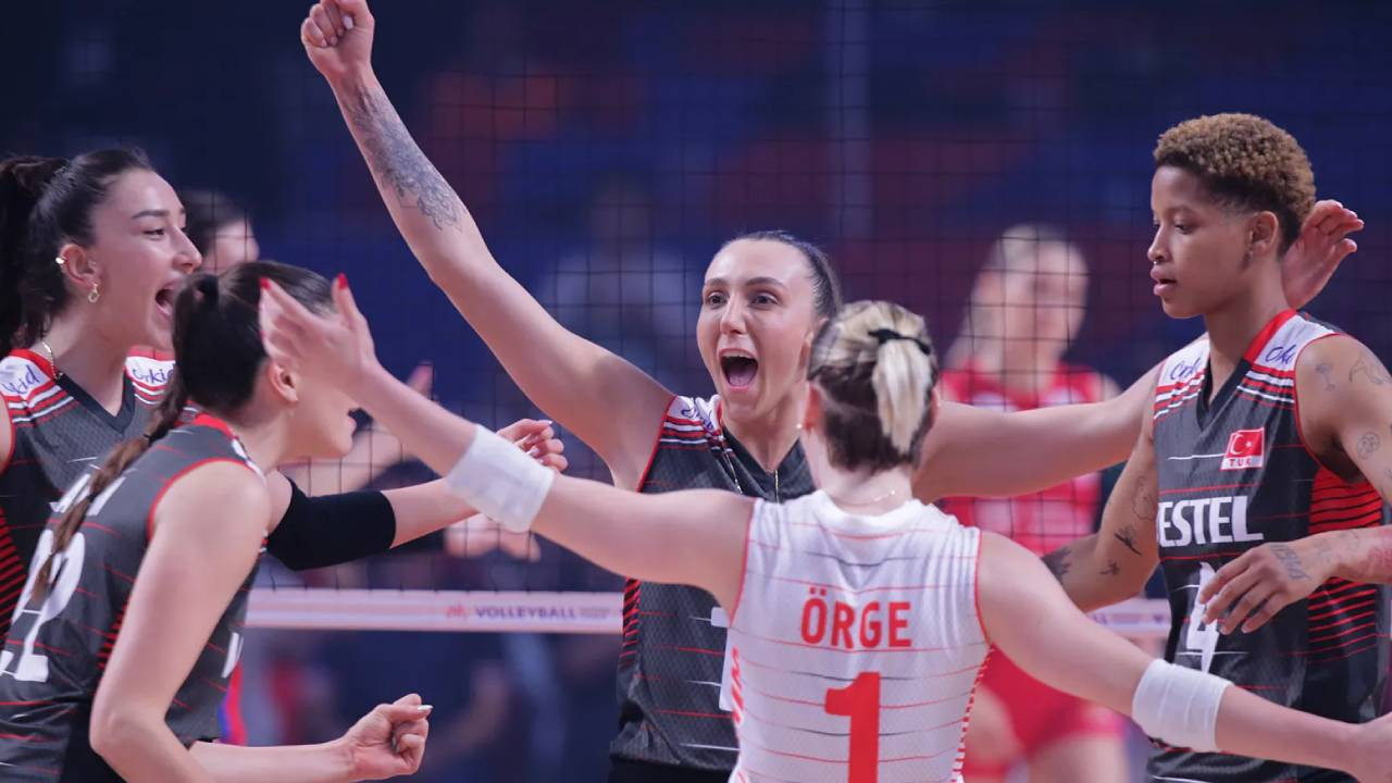 Türkiye A Milli Kadın Voleybol Takımı bugün ABD ile karşılaşacak