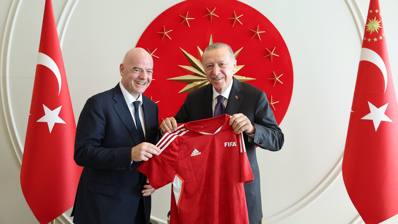 Cumhurbaşkanı Erdoğan FIFA Başkanı Infantino ile görüştü