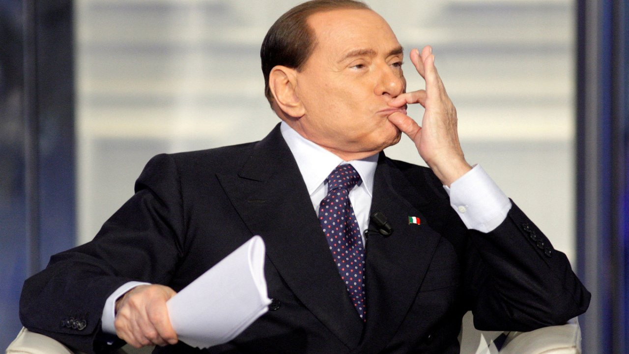 Eski İtalya Başbakanı Berlusconi'nin meşhur gafları