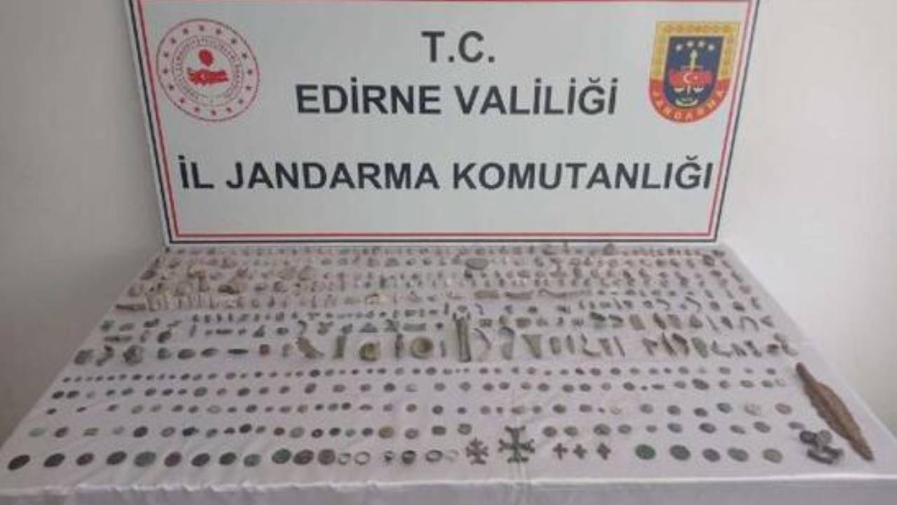 Edirne’de 520 tarihi eser ele geçirildi