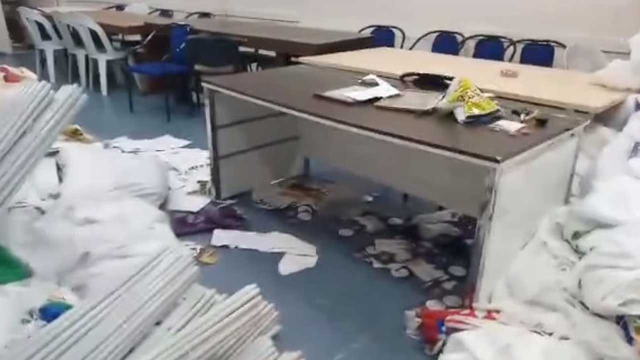 HDP Şişli İlçe Temsilciliği’ne polis baskını