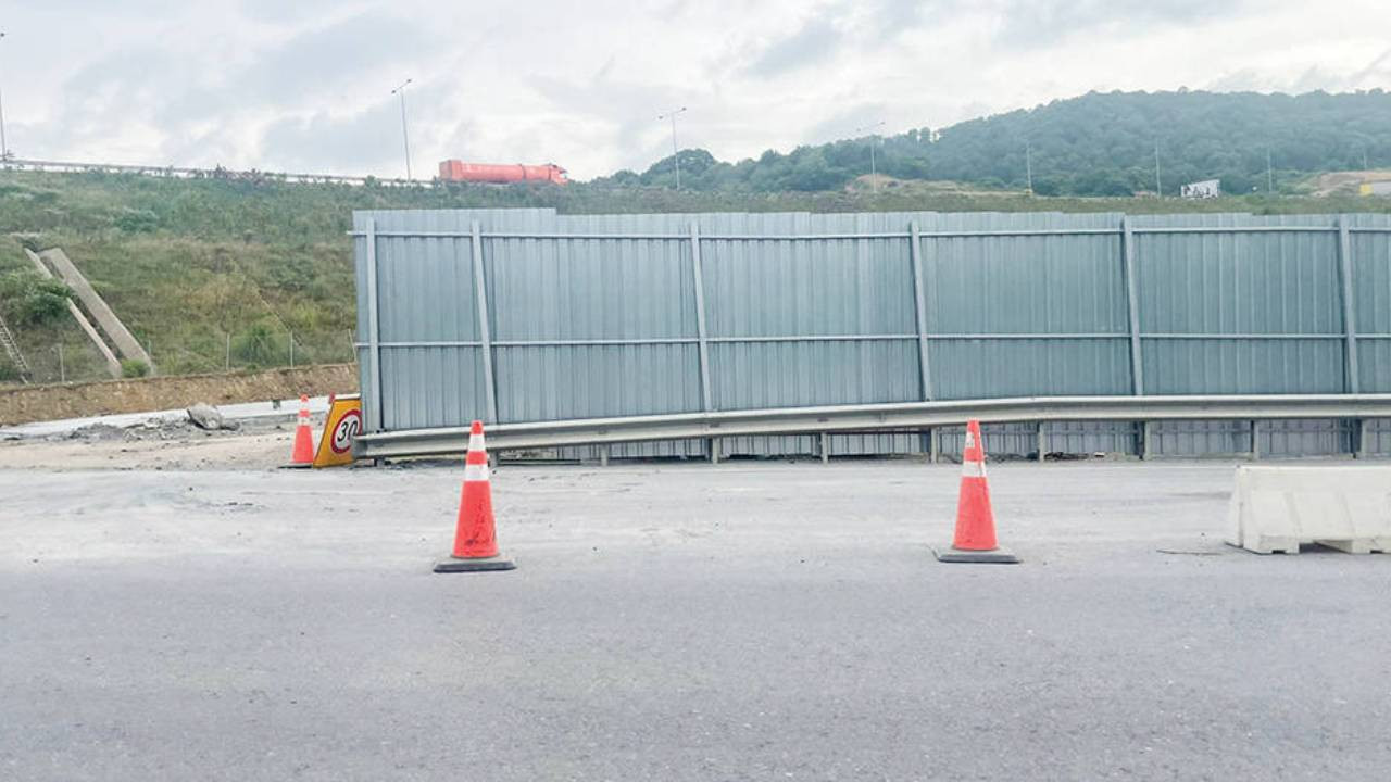 Sarıyer'de doğal sit alanına kaçak inşaat: Belediyeden de bakanlıktan da izin almamışlar