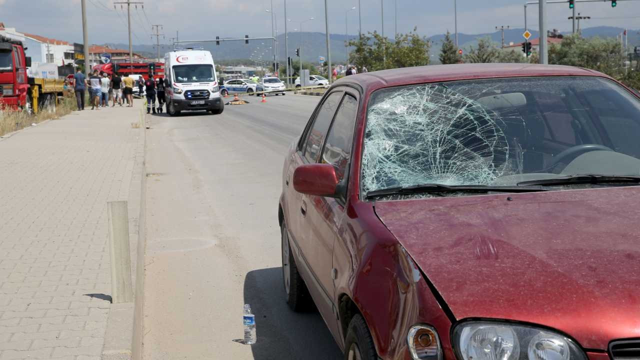 Fethiye'de otomobilin çarptığı depremzede çocuk öldü