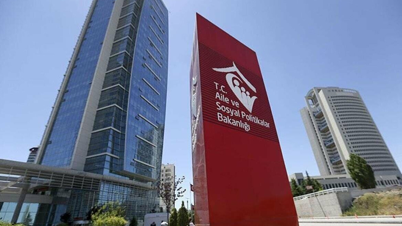 Bakanlıkta maliyet artışı 'tasarrufu': Bütçe yetmeyince projeler iptal edildi
