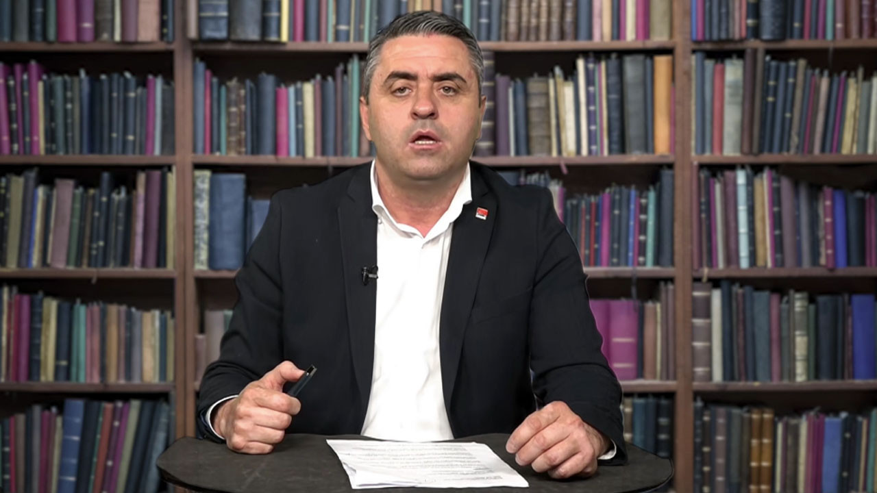 CHP Gölbaşı İlçe Başkanı Engin Eren, 'Değişim' talebiyle istifa etti