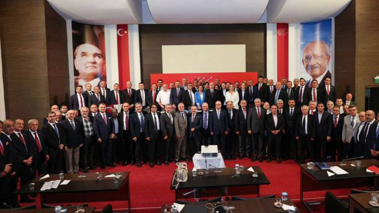CHP'de 81 il başkanından ortak açıklama: Değişimden yanayız, kurultay süreci fiilen başladı