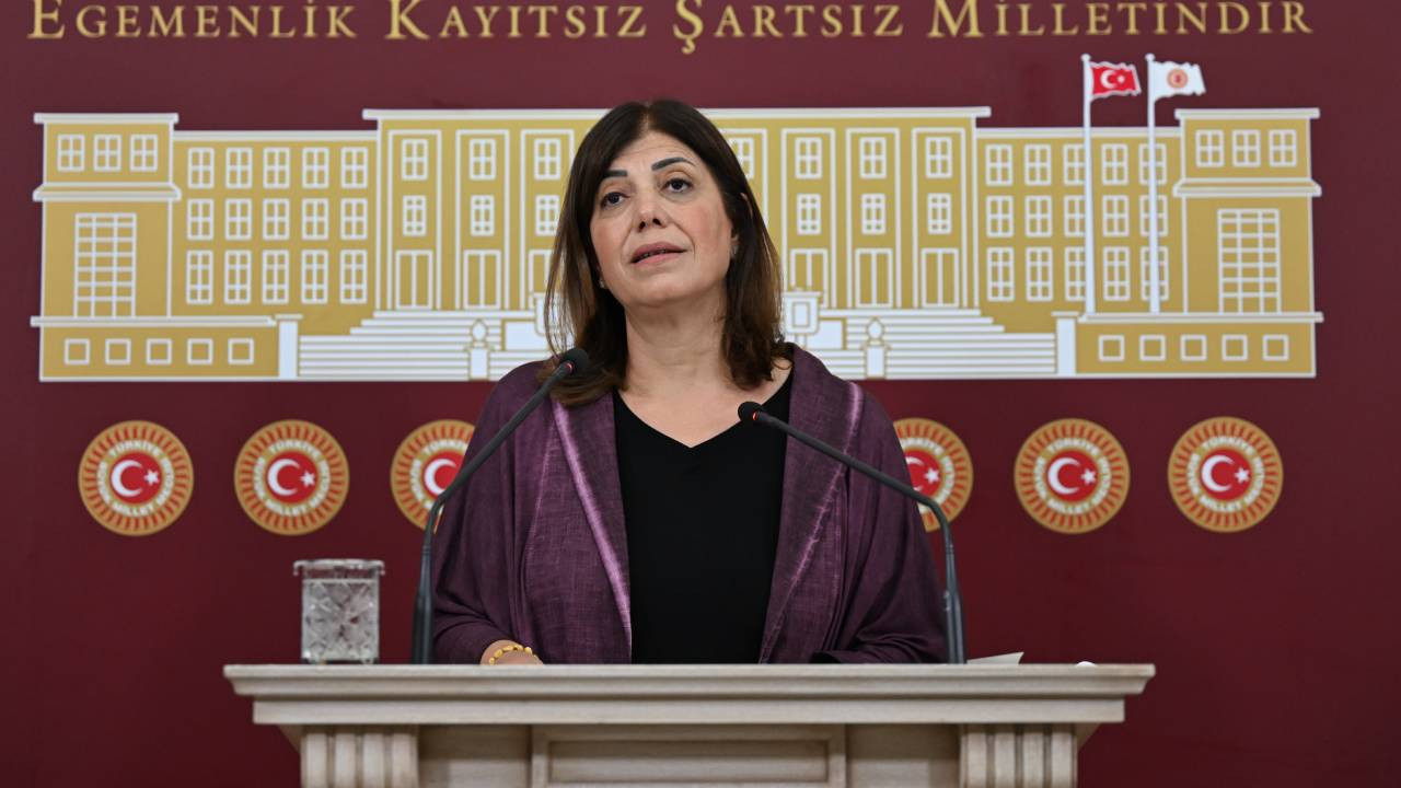 Meral Danış Beştaş: Daha adil ve savaşsız bir dünya kadınların ellerinden yükselecek