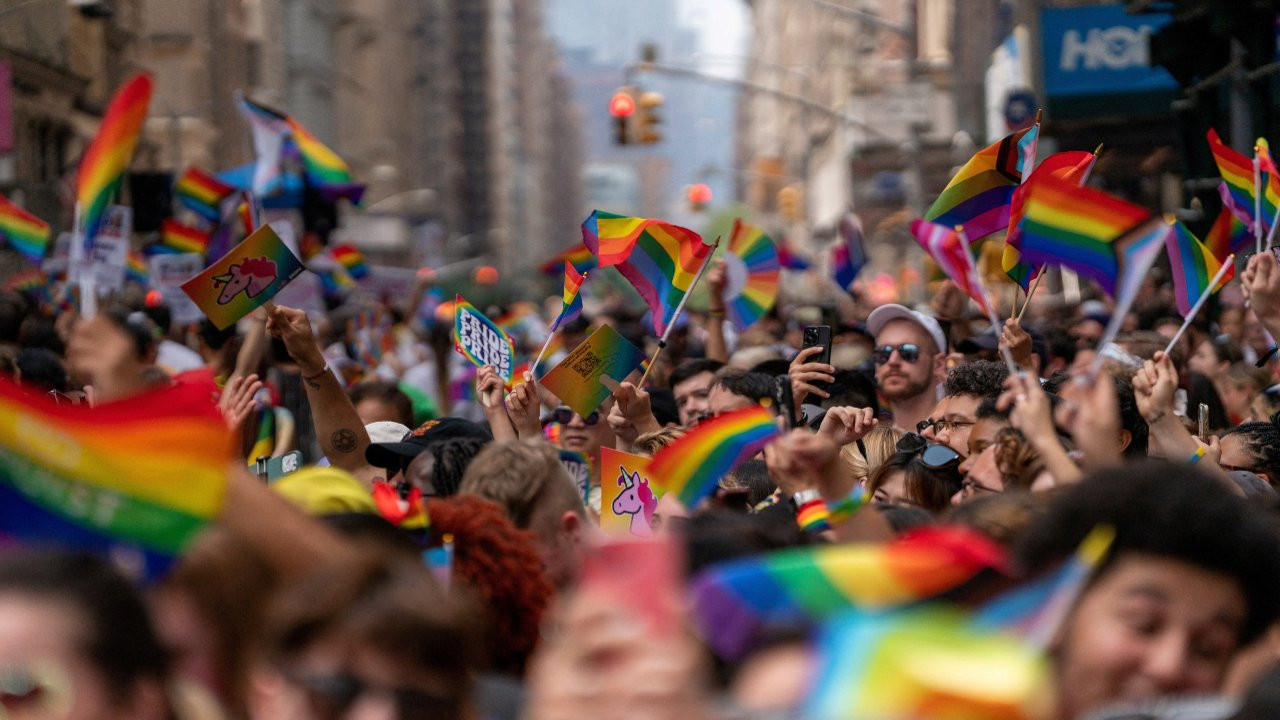 Tüm sosyal medya platformları LGBTİ+’ların güvenliğinde sınıfta kaldı