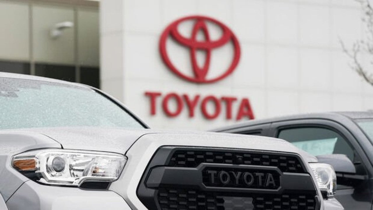 Toyota 6 ayda 4.9 milyon araç sattı