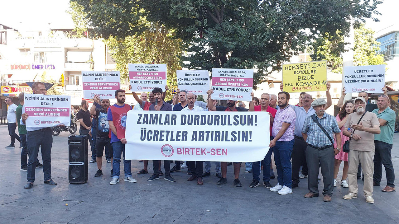 BİRTEK-SEN'den zam protestosu: "Türkiye Yüzyılı, zam yüzyılı çıktı'