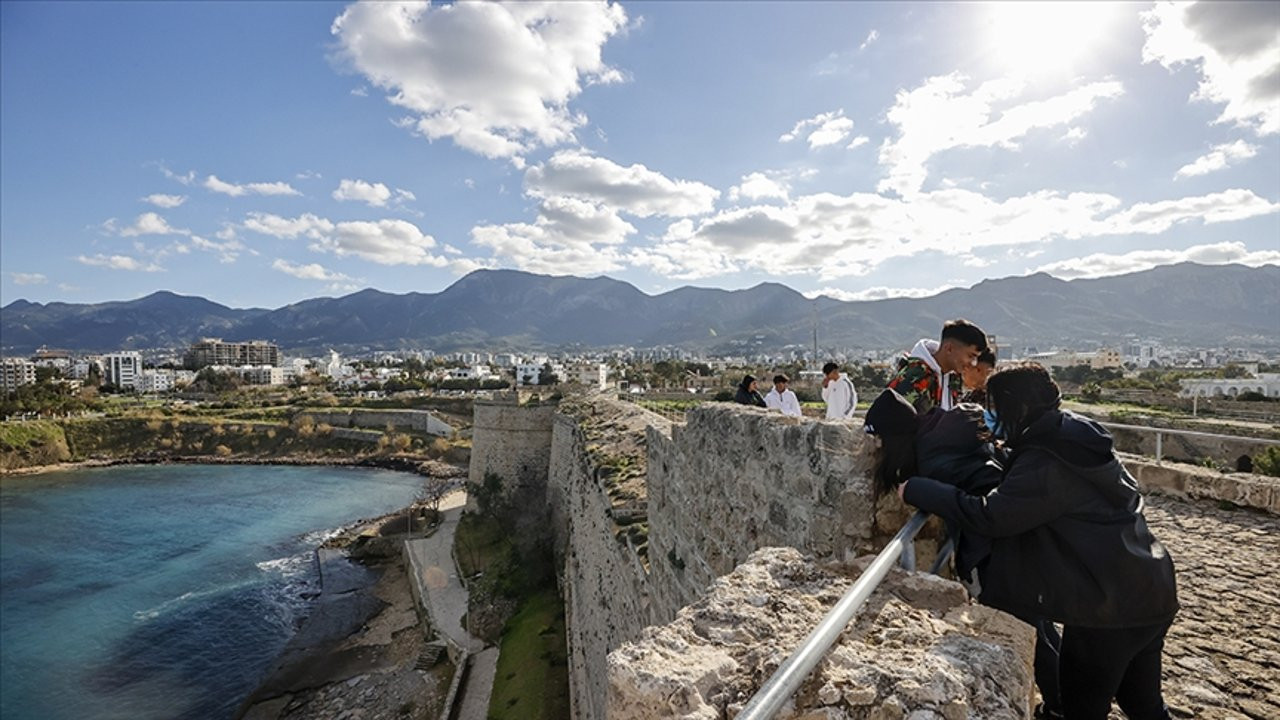 Taksit yasağı Kıbrıs turizmini vurdu, BDDK'ye tepki var