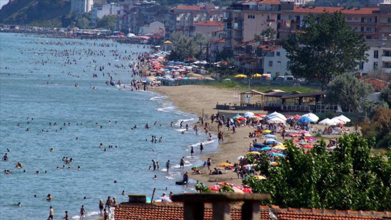 Tekirdağ'daki bazı plajlarda denize girmek yasaklandı